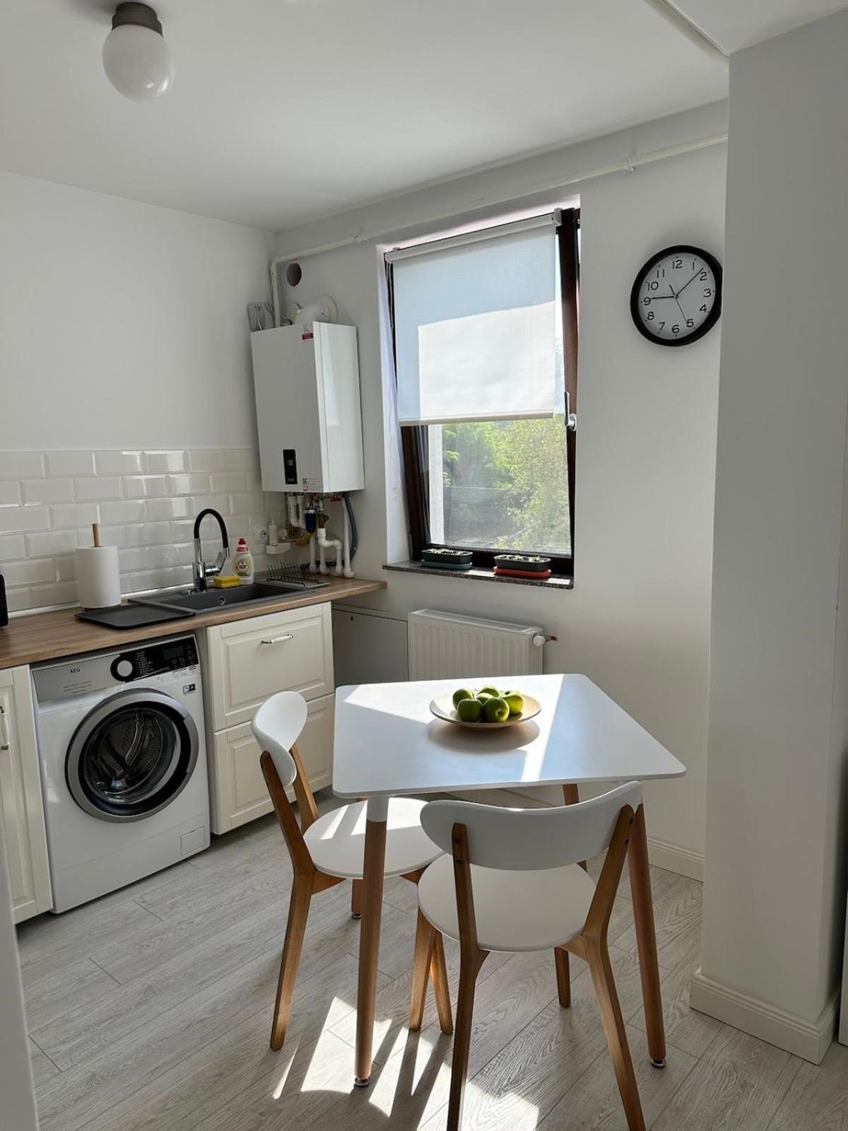 Amadeus Iasi Apartment Exterior photo